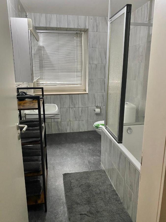 Haus Mit 2 Schoenen Appartement Würselen