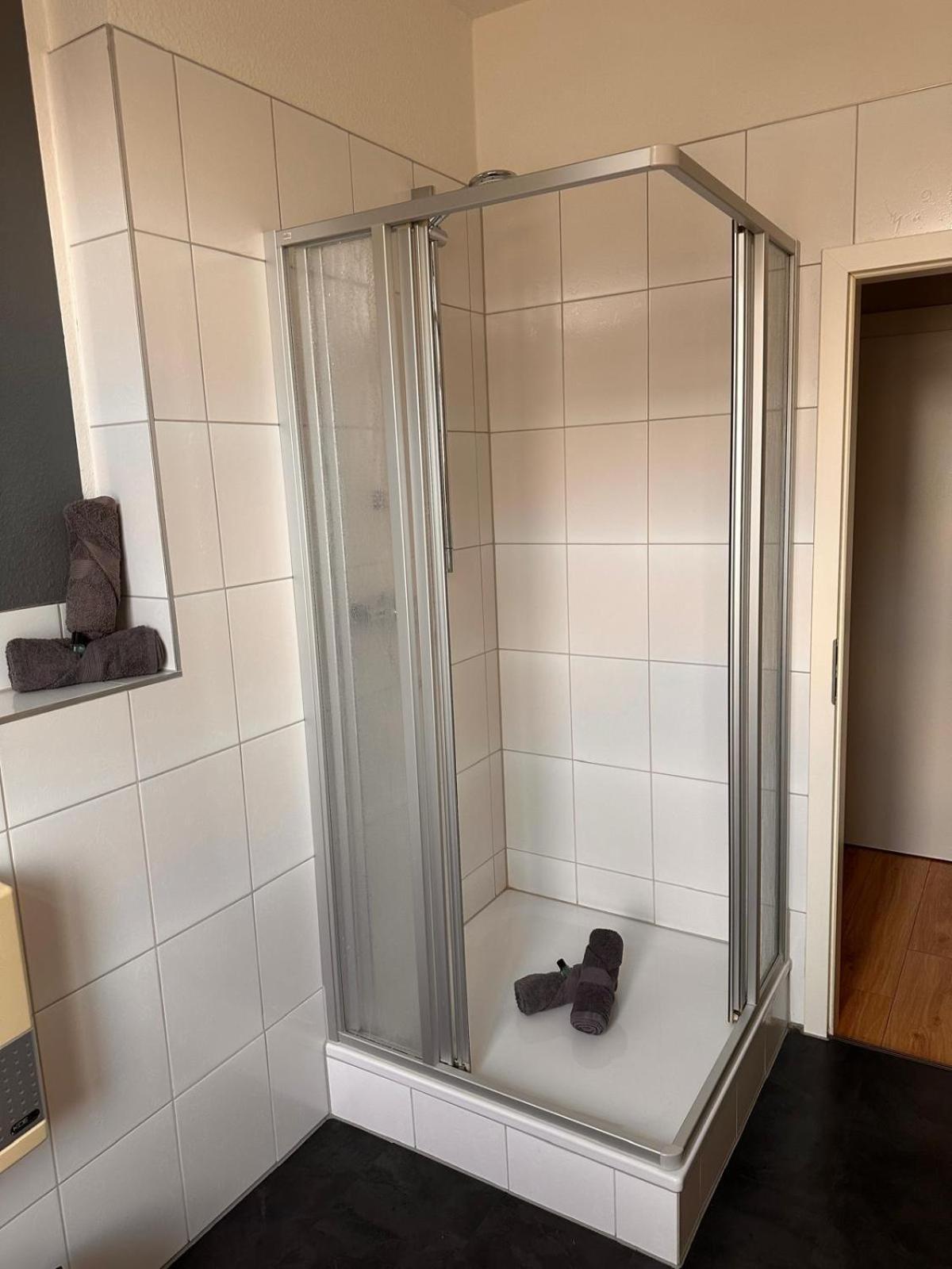 Haus Mit 2 Schoenen Appartement Würselen